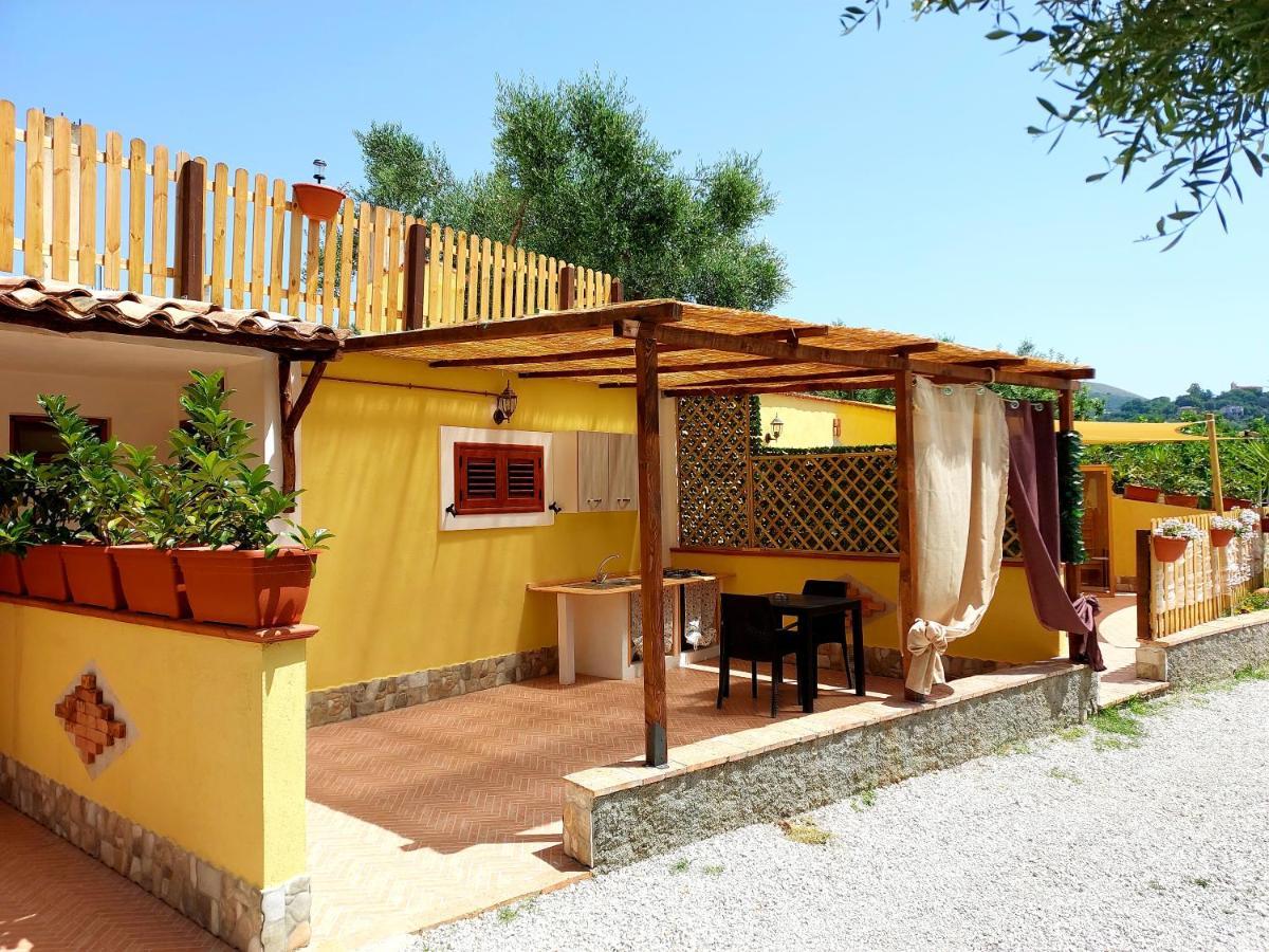 Parco Esmeralda - Family Residence E Breakfast Marina di Camerota Bagian luar foto