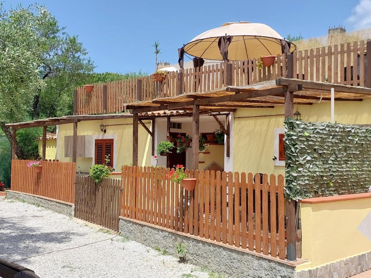 Parco Esmeralda - Family Residence E Breakfast Marina di Camerota Bagian luar foto