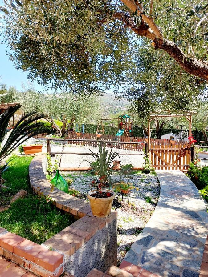 Parco Esmeralda - Family Residence E Breakfast Marina di Camerota Bagian luar foto
