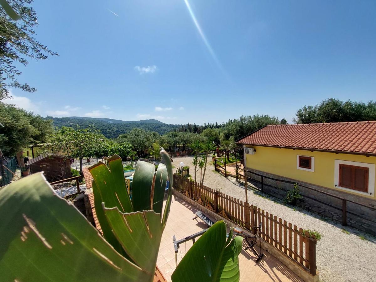 Parco Esmeralda - Family Residence E Breakfast Marina di Camerota Bagian luar foto
